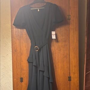 Sofia Vergara Black Belted Wrap dress with ruffles & flutter sleeves NWT Medium